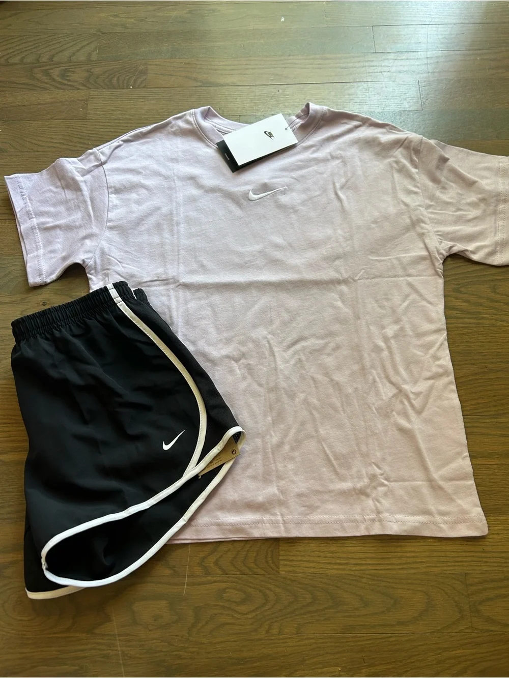 NWT Nike Girls Set size Large
